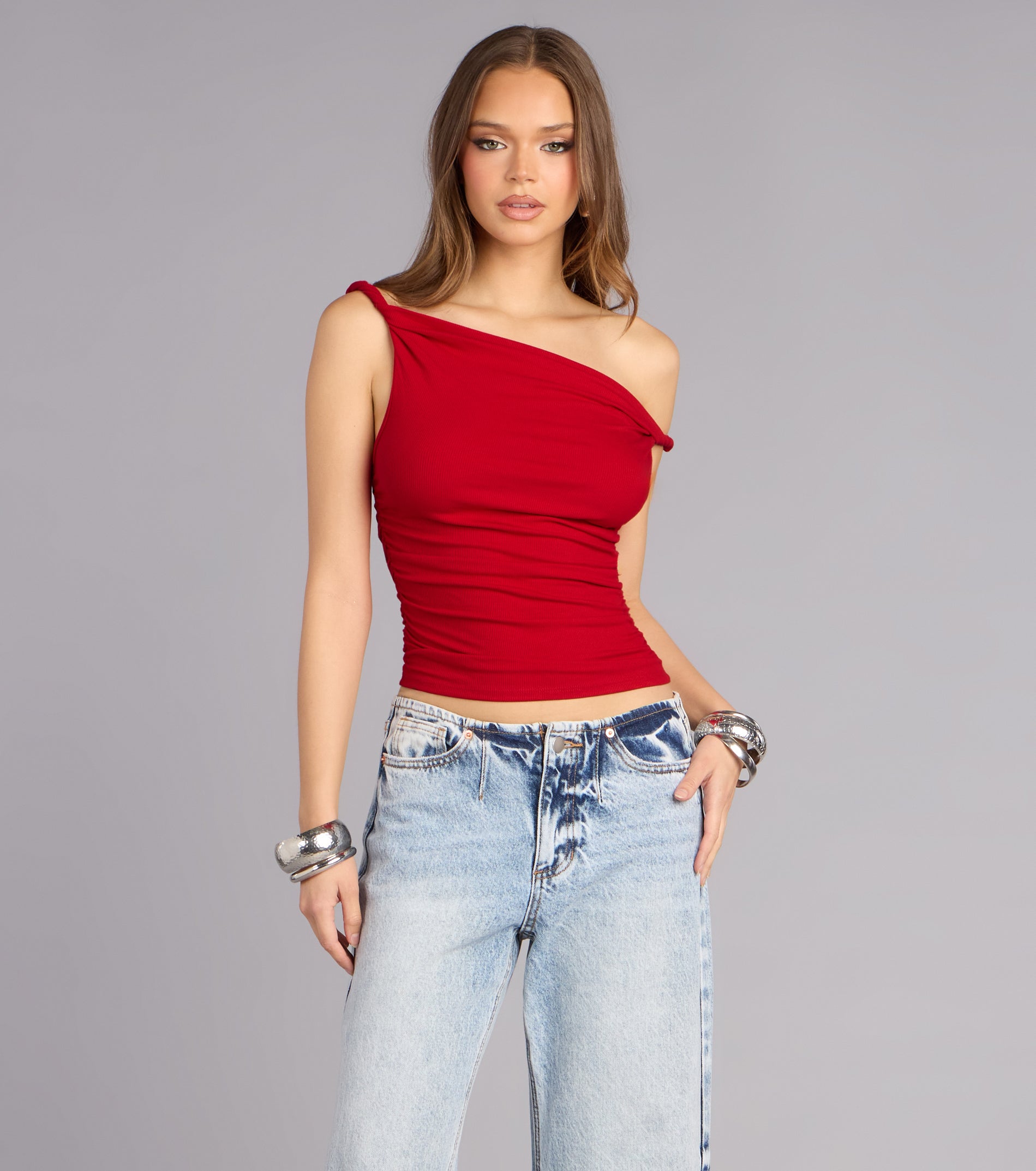 06002-000539_1_RED_InstantlyStyledTwistedOneShoulderTop