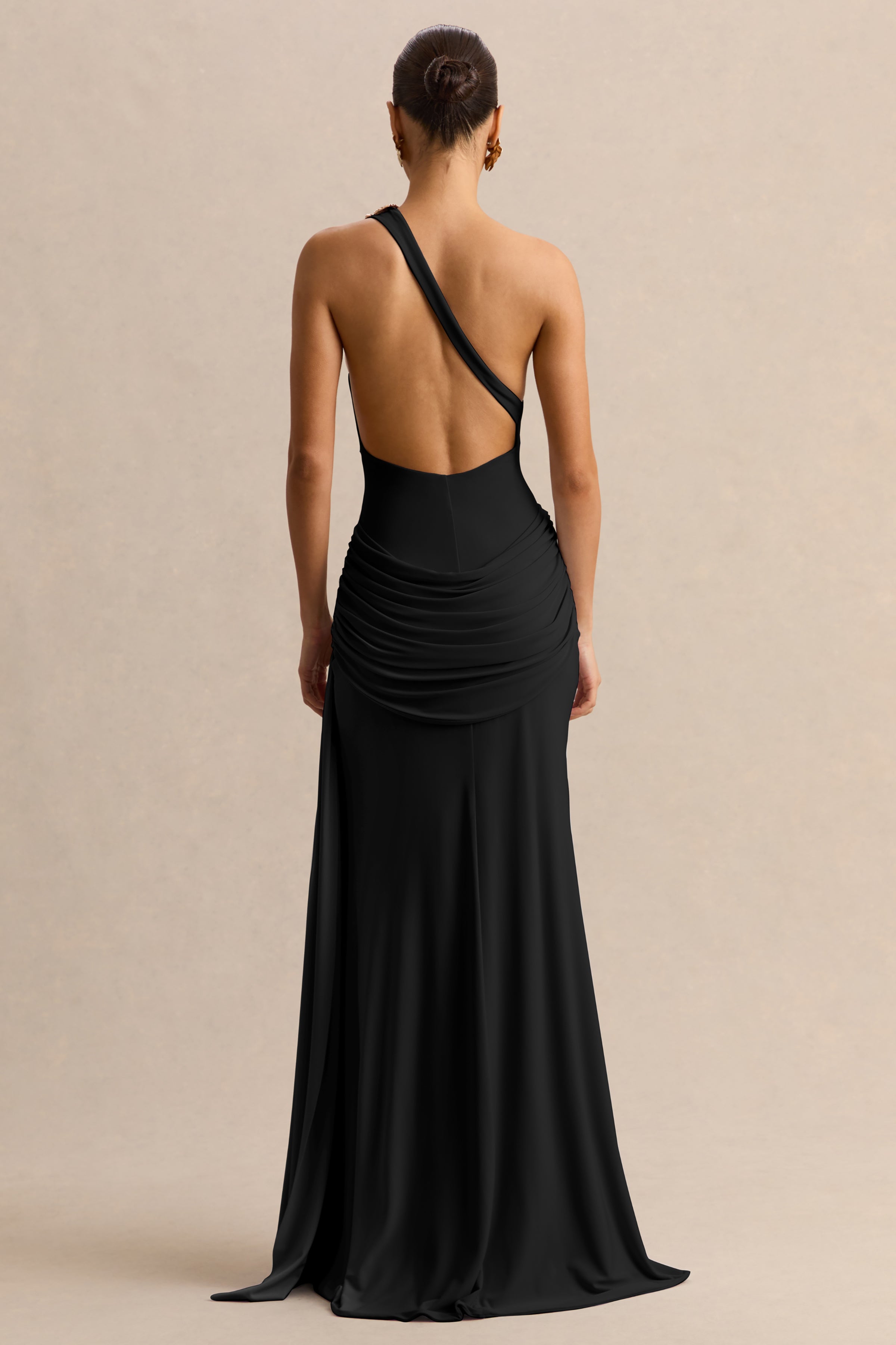 CL13787700106_ECM_HR_CL137877001-Belrose-_-Black-Asymmetric-Neck-Maxi-Dress-With-Gold-Detail-And-Front-High-Split-70