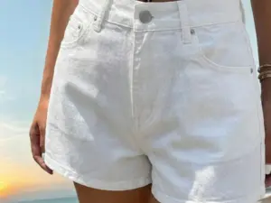 Women’s Vintage Wash Distressed Denim Shorts